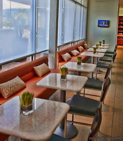 Springhill Suites Tampa North/Tampa Palms Отель